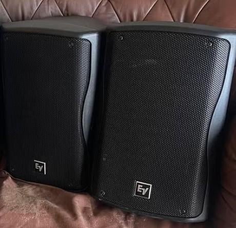 2 x Electrovoice ZXA1 luidsprekers + 2 hoezen, Gebruikt, 120 watt of meer, Front, Rear of Stereo speakers, Ophalen