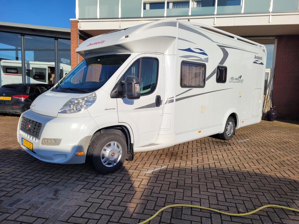Dethleffs Globebus T6401 4 Pers, Caravans en Kamperen, Luifel, Ringverwarming, Fiat, Bedrijf