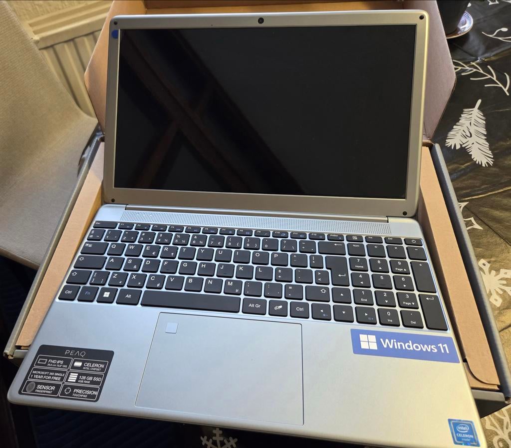 PEAQ C151V Laptop - 15.6 inch, 128GB SSD, Windows 11, 2 tot 3 Ghz, Nieuw, Ophalen of Verzenden, SSD