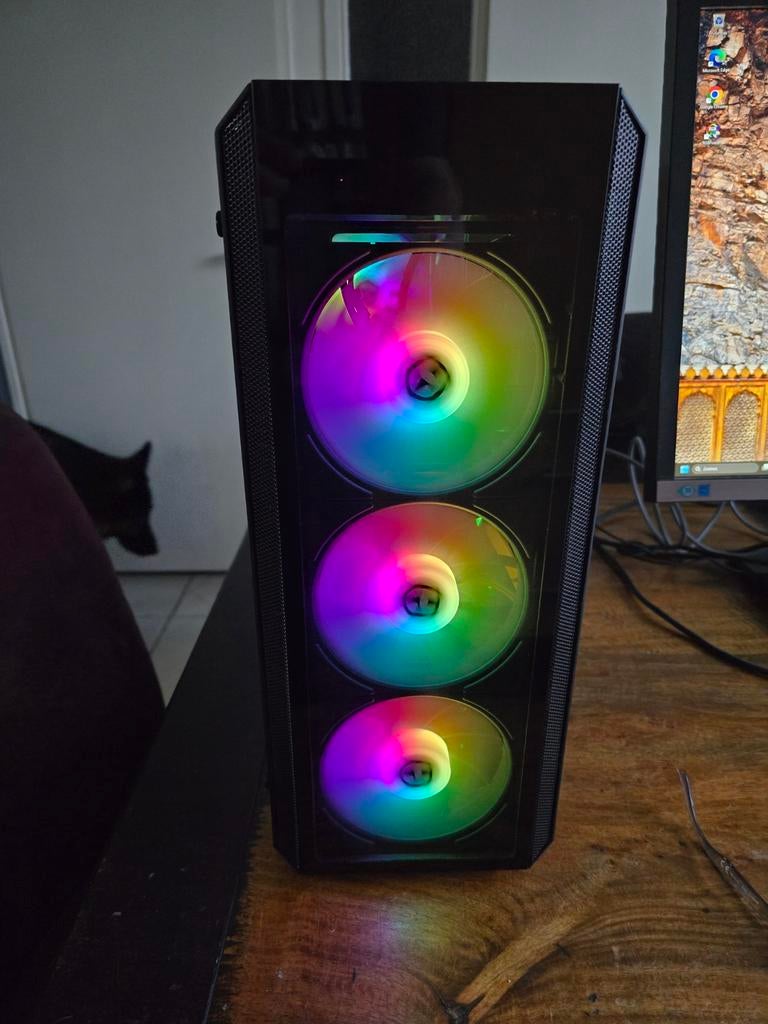 Desktop PC met mooi I7 9700k cpu, Gebruikt, Aorus, Ophalen of Verzenden, Gaming