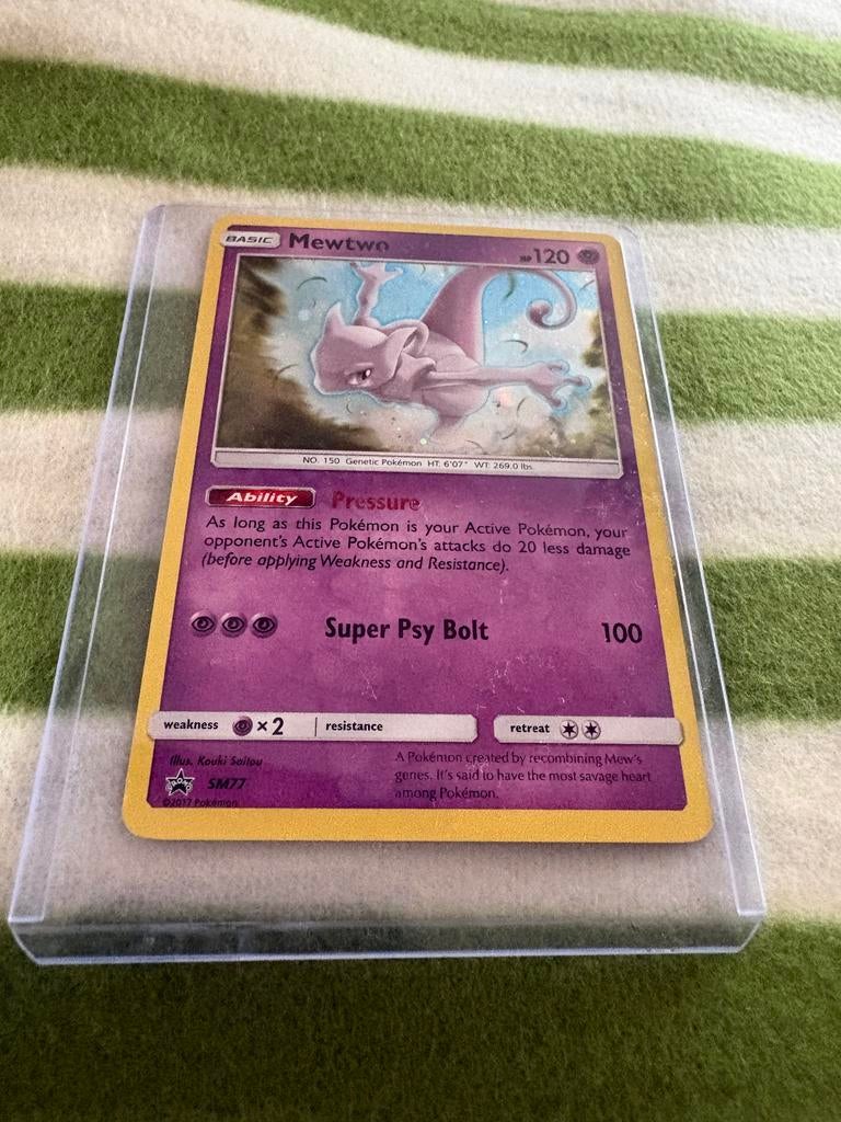 Mewtwo SM77 Holo (2017) - Zo goed als nieuw, Ophalen of Verzenden, Zo goed als nieuw, Losse kaart, Foil