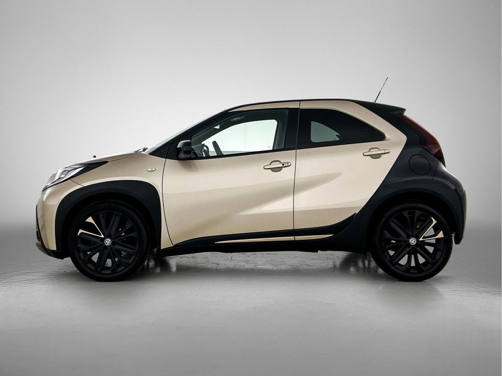 Toyota Aygo X 1.0 VVT-i MT Premium | Stoelverwarming | achte, Auto's, Toyota, Voorwielaandrijving, 12 maanden, Stof, Gebruikt