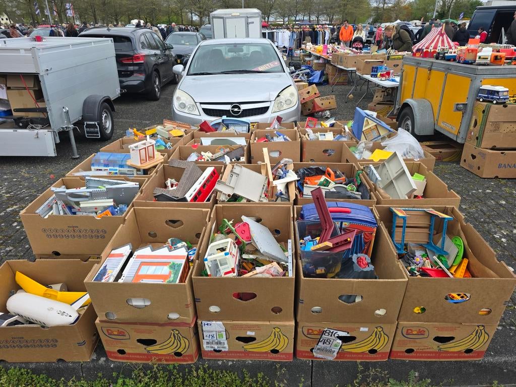 Partij playmobiel 24 bananendozen vol, Ophalen of Verzenden