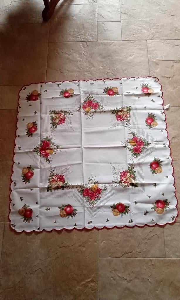 Kerst tafelkleed 80x80 cm, Diversen, Kerst, Ophalen of Verzenden