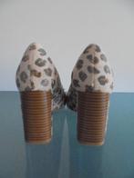 Clarks 39 Nieuwe elegante leopard hakken | Gratis verzenden, Kleding | Dames, Schoenen, Verzenden, Beige, Nieuw, Schoenen met hoge hakken