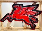 Grote Pegasus olie benzine USA decoratie garage showroom, Lichtbak of (neon) lamp, Ophalen of Verzenden, Zo goed als nieuw, Info@americansaleshop.nl