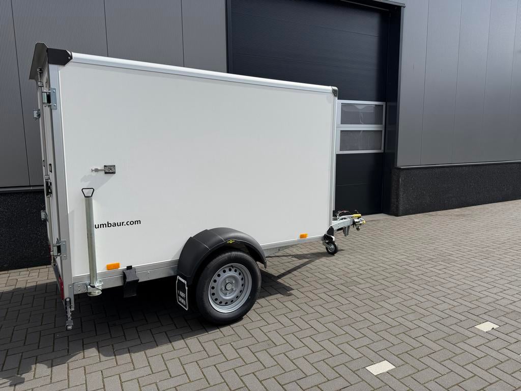Humbaur Gesloten Aanhangwagen geremd- Zo goed als nieuw, Ophalen, Zo goed als nieuw