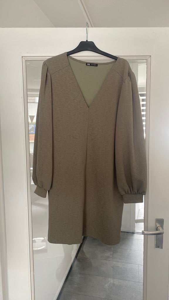 ZARA tuniek kaki kleur maat L ZGAN!, Kleding | Dames, Grote Maten, Ophalen of Verzenden, Zo goed als nieuw, Groen, Blouse of Tuniek