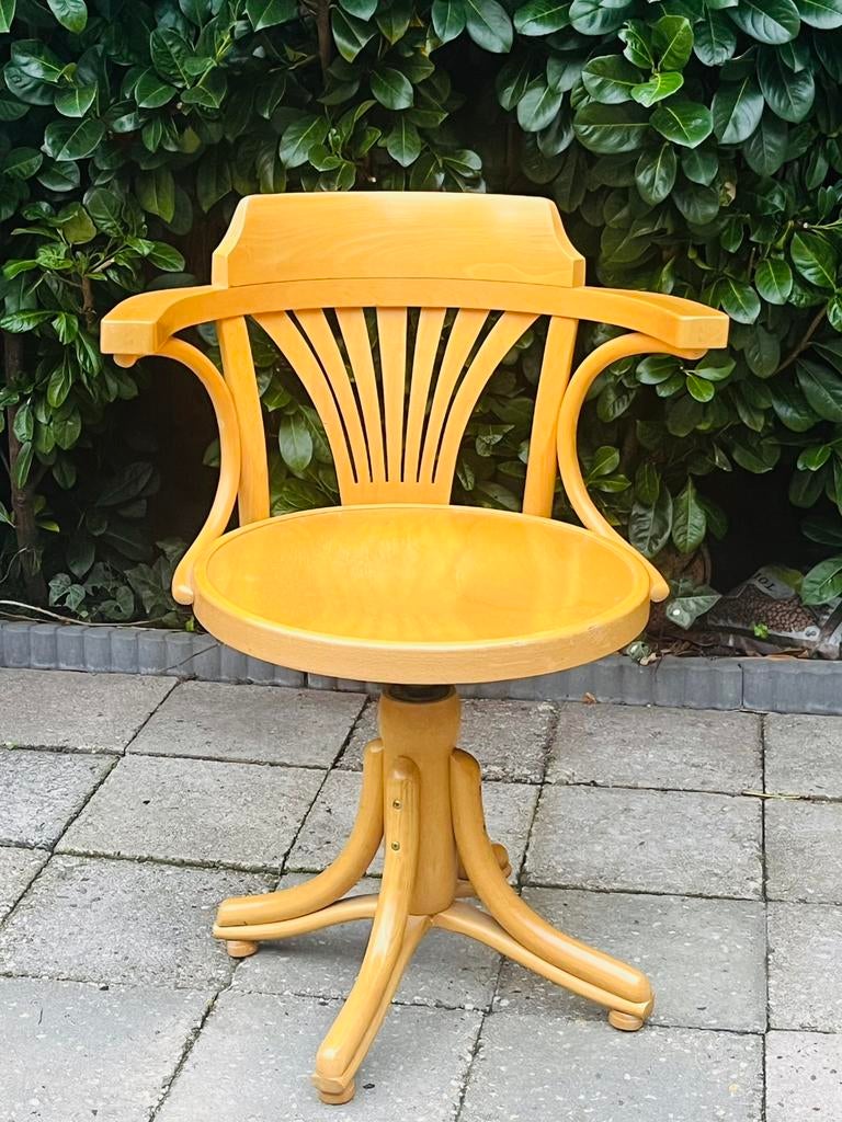 vintage houten draaistoel in Thonet-stijl, Ophalen of Verzenden
