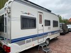 Hobby 495 UL (2005) met Unico Verona voortent/luifel, Caravans en Kamperen, Rondzit, Hobby, Particulier, Tot en met 4