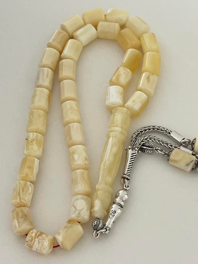 Gebedskralen Tasbih - Amberkleurig met Zilveren Kwast, Ophalen of Verzenden, Zo goed als nieuw, Geel, Kunststof