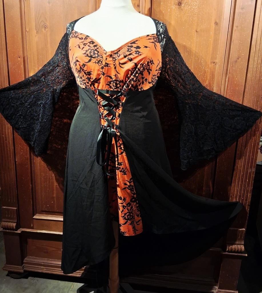 Prachtige gothic witch dress kanten mouw 46-48, Ophalen of Verzenden, Nieuw, Zwart, Jurk