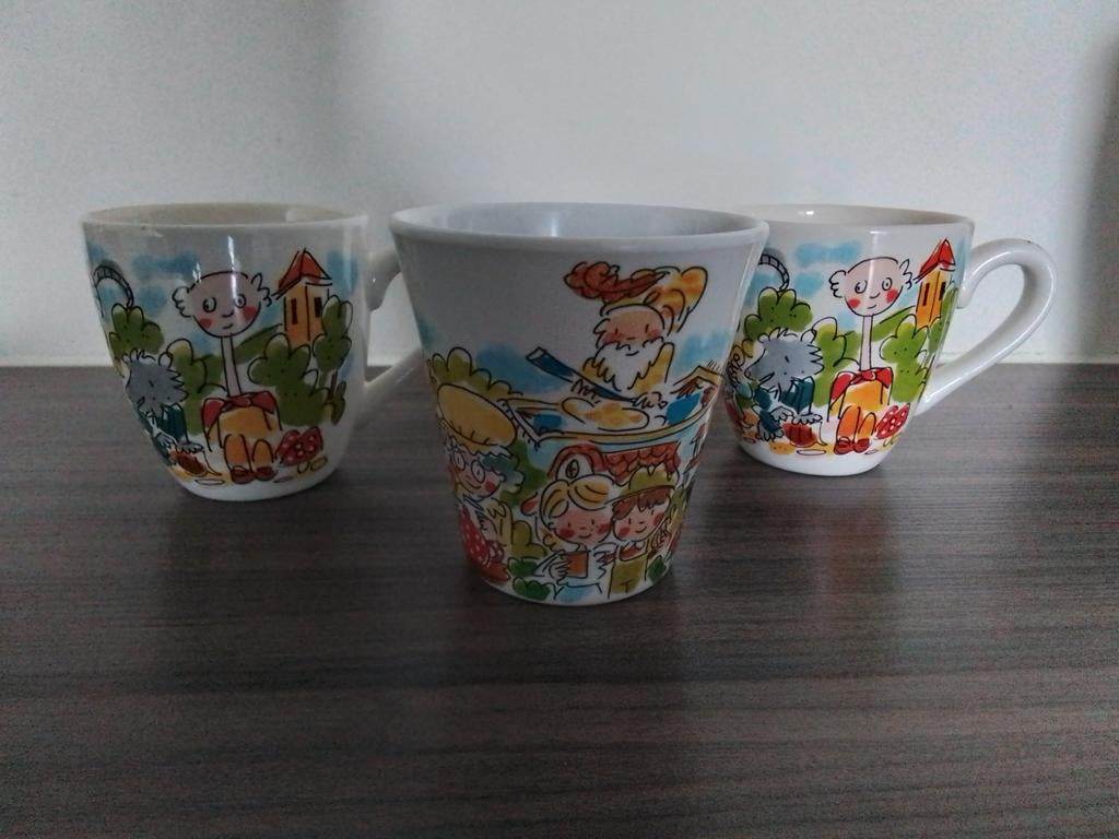 3x blond efteling bekers 1x plastic 2 x keramiek
Van 1 kopje, Ophalen of Verzenden, Zo goed als nieuw, Overige typen