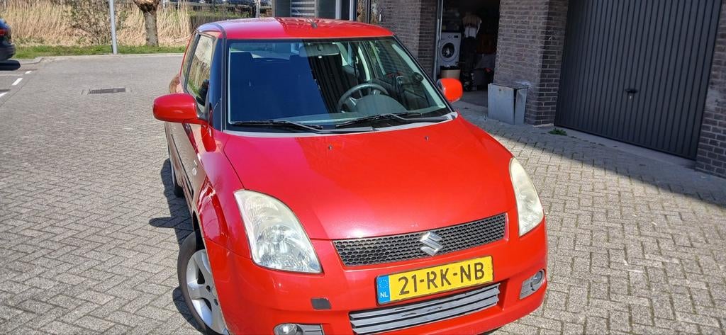 Suzuki Swift 1.5 automaat, Auto's, Suzuki, Stof, Zwart, 4 cilinders, 400 kg