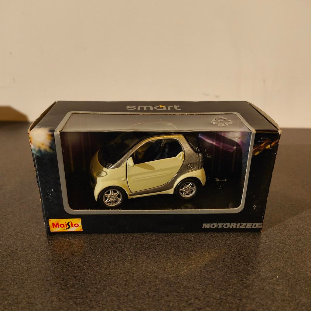 Maisto Smart ForTwo modelauto - Nieuw in doos, Hobby en Vrije tijd, Ophalen of Verzenden, Nieuw, Auto, Overige merken