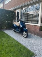 Vespa GTS 250 ie - Stijlvolle en Krachtige Scooter, Scooter, Particulier, Minimaal motorrijbewijs A2, 244 cc