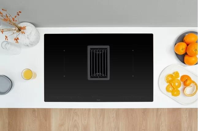 In feite NIEUWE Pelgrim Inductiekookplaat met afzuiging 83cm, Witgoed en Apparatuur, Kookplaten, Ophalen, 4 kookzones, Zo goed als nieuw