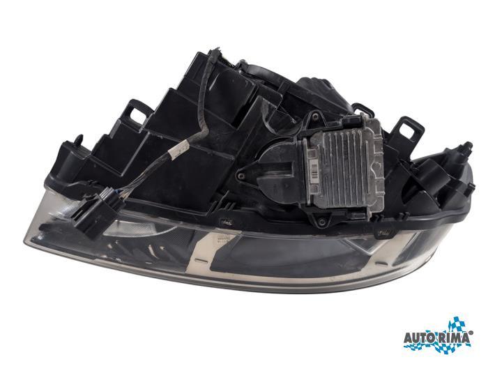 Koplamp rechts van een Volvo V60, Auto-onderdelen, Gebruikt, -, -, Ophalen of Verzenden