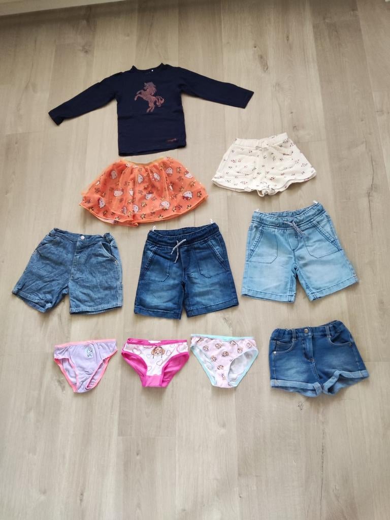 Pakket (N) Meisjeskleding maat 104 en 104 - 110, Ophalen of Verzenden, Gebruikt, Maat 104