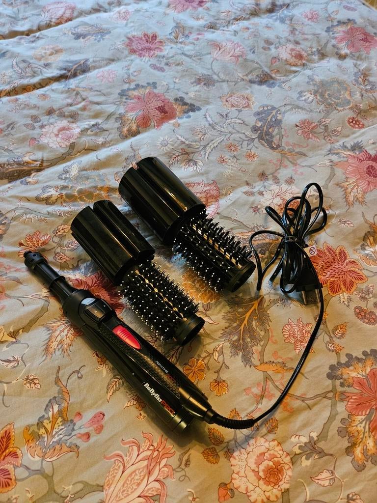 Te koop babyliss pro rotating 800 warme lucht borstel, Sieraden, Tassen en Uiterlijk, Uiterlijk | Haarverzorging, Zo goed als nieuw