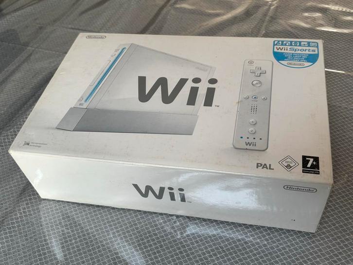 Nintendo Wii spelcomputer met Wii Sports in originele doos!, Spelcomputers en Games, Spelcomputers | Nintendo Wii, Gebruikt, Met 2 controllers