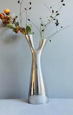 Vaas gegoten aluminium takvormig vintage nineties vertakt, Overige materialen, Gebruikt, Overige kleuren, Ophalen of Verzenden