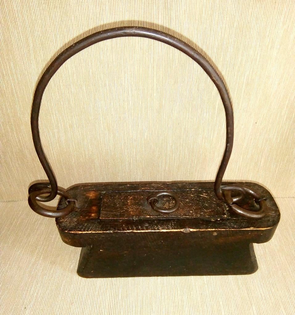 vet/boter bakje hout India, Antiek en Kunst, Curiosa en Brocante, Ophalen of Verzenden