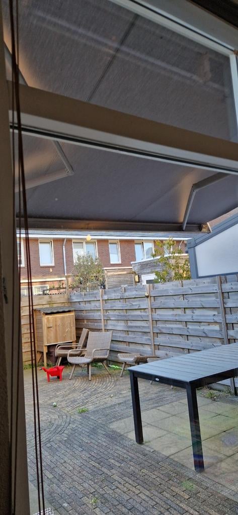 Electrisch zonnescherm  met Ledverlichting en afstandsbedien, 150 tot 300 cm, Ophalen of Verzenden, Gebruikt, Knikarmscherm