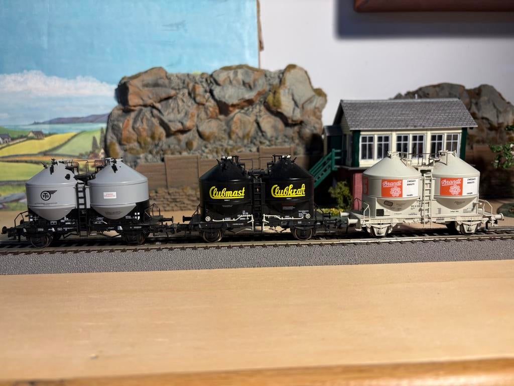 Roco 3x bulk silo wagons, Gelijkstroom, Verzenden, Roco, Gebruikt