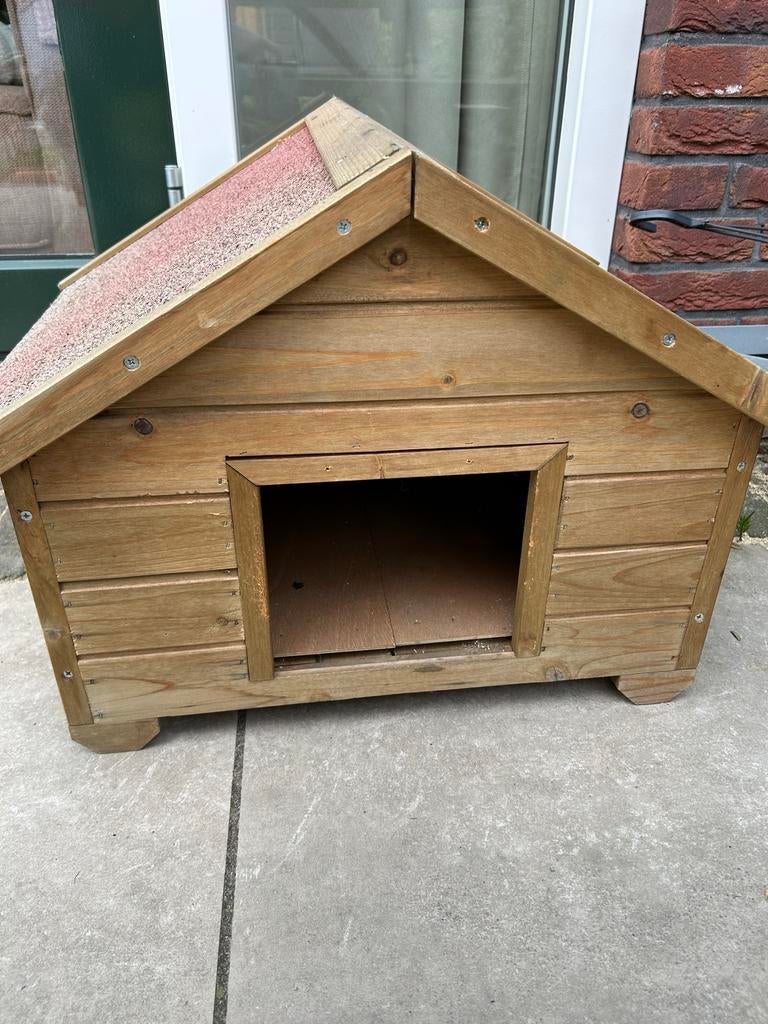 Kattenhuisje voor buiten, Dieren en Toebehoren, Ophalen, Gebruikt