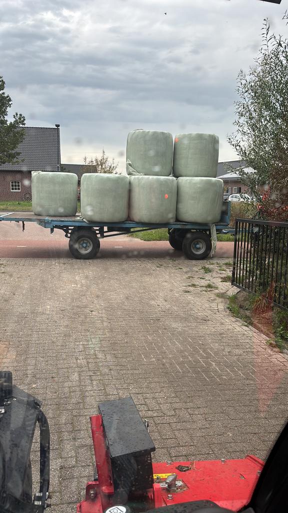 Rollen kuil hooi goed voor paarden, Ophalen of Verzenden, Vee
