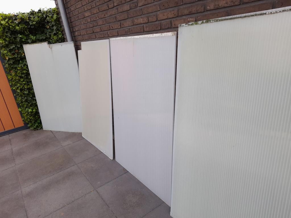 Gratis. Restanten polycarbonaat platen., Ophalen, Zwart, Kunststof