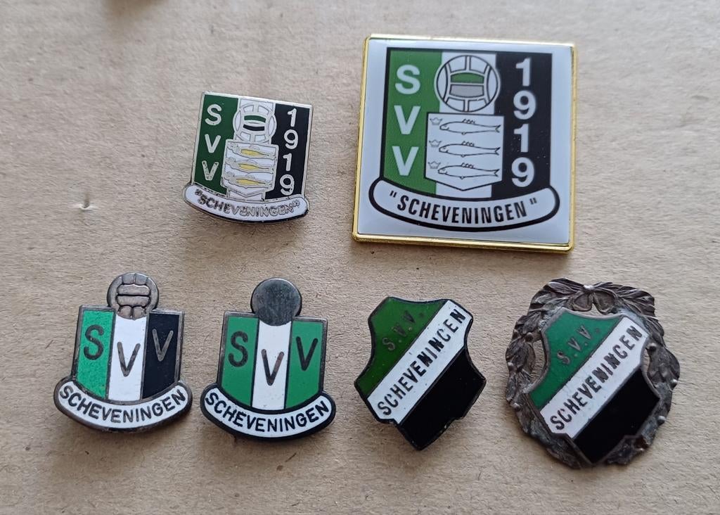 Speldjes voetbalclub Scheveningen, Verzamelen, Speldjes, Pins en Buttons, Ophalen of Verzenden, Gebruikt, Sport