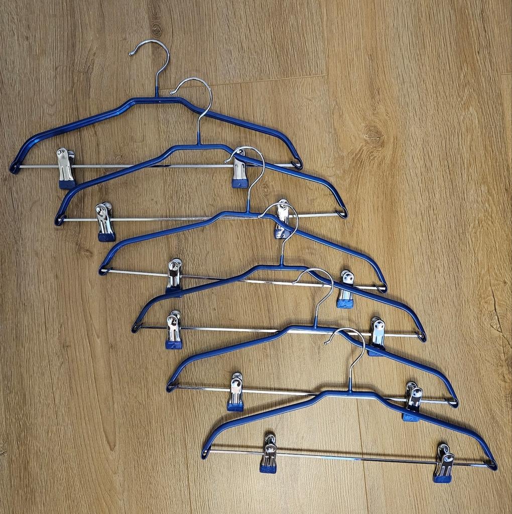 Set of 6 non-slip clothes hangers. 42 x19 x1cm (ultra-thin), Kleding | Dames, Ophalen of Verzenden, Zo goed als nieuw, Overige materialen