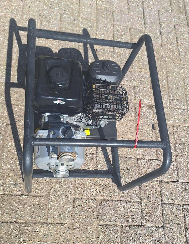 Briggs & Stratton waterpomp WP2-35, Ophalen, Zo goed als nieuw, Handmatig, Beregeningspomp