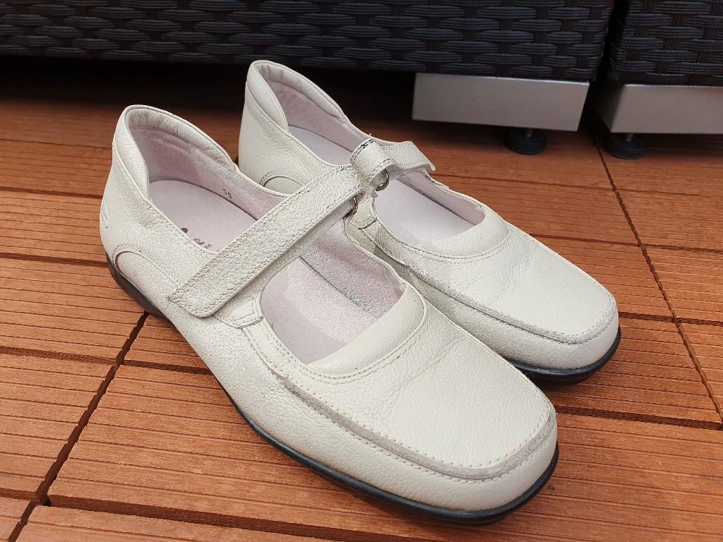 Panama Jack mt.39 bandschoenen wit leer met rubber zool, Kleding | Dames, Schoenen, Schoenen met lage hakken, Wit, Ophalen of Verzenden