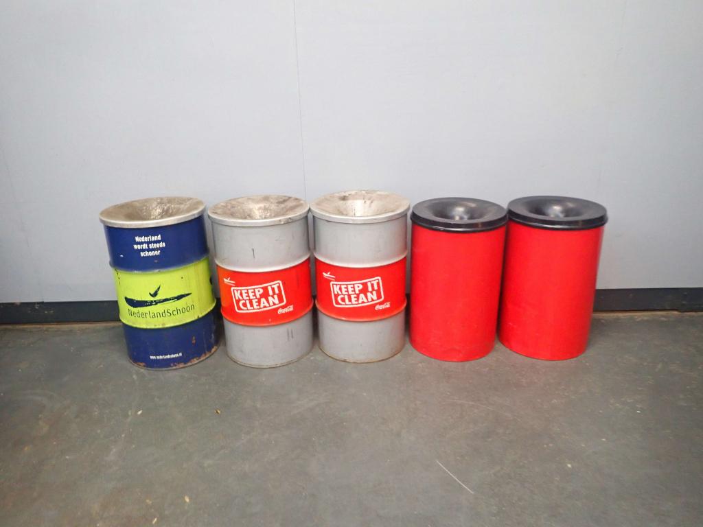 Grote Vlamdovende Prullenbak 110L en 120L, Huis en Inrichting, Woonaccessoires | Prullenbakken, Gebruikt, Metaal, 50 tot 75 cm