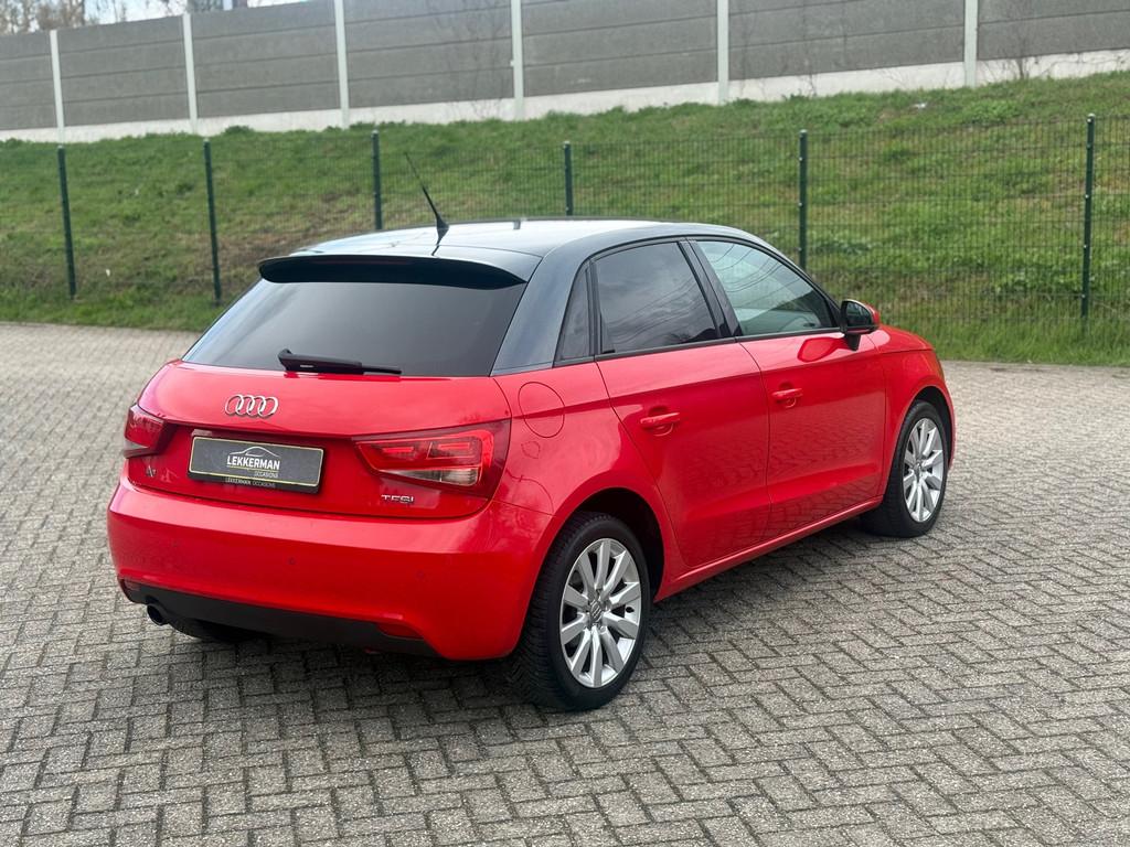 Audi A1 Sportback 1.2 TFSI Ambition NAVI I BLUETOOTH I PDC I, Auto's, Voorwielaandrijving, 86 pk, 4 cilinders, 4 stoelen