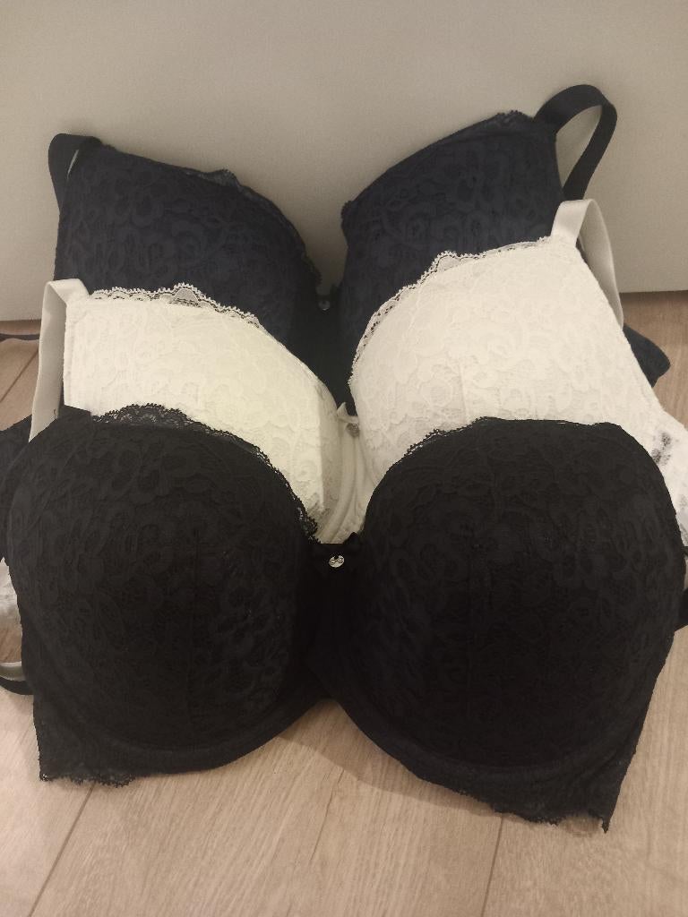 BH's van Hunkemöller 80E., Kleding | Dames, Ondergoed en Lingerie, Hunkemöller, Verzenden, Overige kleuren, BH