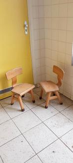 Vintage schoolstoeltjes, Huis en Inrichting, Stoelen, Ophalen, Gebruikt, Twee, Bruin