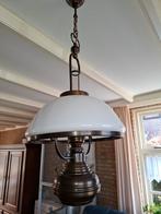 Klassieke Franse Hanglamp - Brons met Melkglas Kap, Huis en Inrichting, Lampen | Hanglampen, Ophalen, Gebruikt, 50 tot 75 cm, Klassiek, Frans, Landelijk