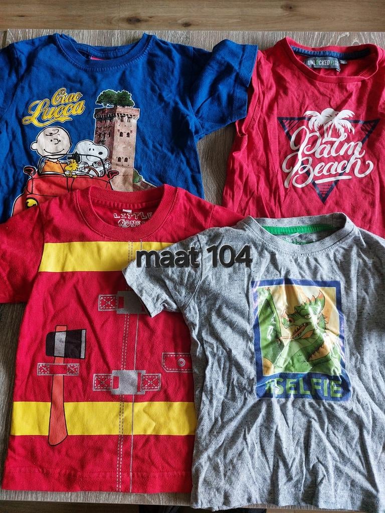 4 Jongens T-shirts Maat 104 - Diverse Prints, Kinderen en Baby's, Kinderkleding | Maat 104, Gebruikt, Ophalen of Verzenden, Shirt of Longsleeve