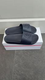 Moncler Sandals, Kleding | Heren, Schoenen, Blauw, Ophalen of Verzenden, Sneakers of Gympen, Zo goed als nieuw