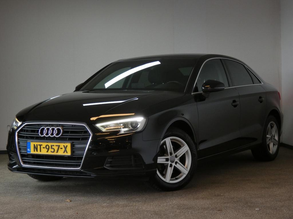 Audi A3 Limousine 1.0 TFSI ProL. Nwe APK airco (bj 2017), Auto's, Audi, 1160 kg, Navigatiesysteem, Gebruikt, Euro 6