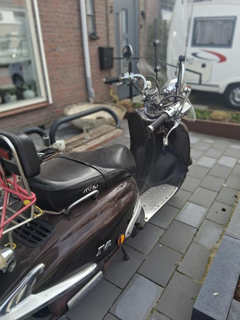 IVA scooter bruin, Ophalen of Verzenden