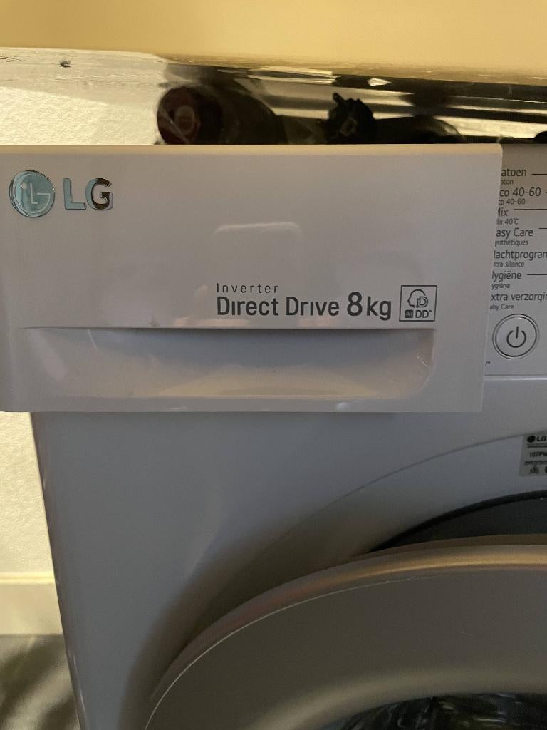 LG wasmachine 8 kg, inclusief lekbak, Witgoed en Apparatuur, Wasmachines, Ophalen, Gebruikt, Voorlader, Kort programma