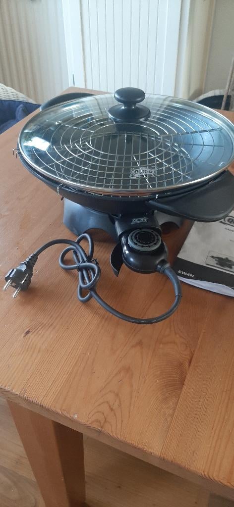 Electrische grote wok , nieuw, Huis en Inrichting, Keuken | Potten en Pannen, Ophalen of Verzenden, Nieuw, Overige materialen