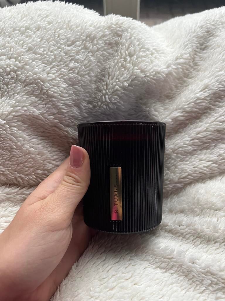 Geurkaars Rituals of Ayurveda nieuw, Huis en Inrichting, Woonaccessoires | Kandelaars en Kaarsen, Overige materialen, Overige kleuren