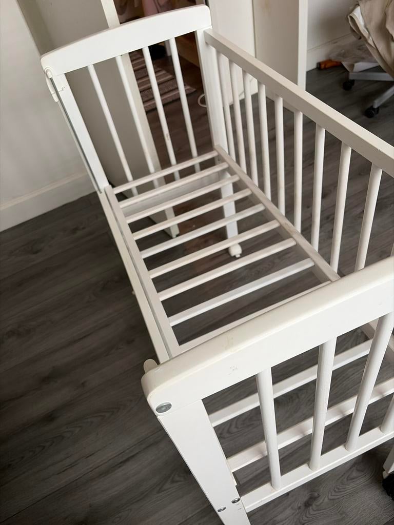 Ledikant gratis af te halen (matras optioneel €10 eu), Kinderen en Baby's, Babywiegjes en Ledikanten, Gebruikt, Ledikant, Ophalen of Verzenden