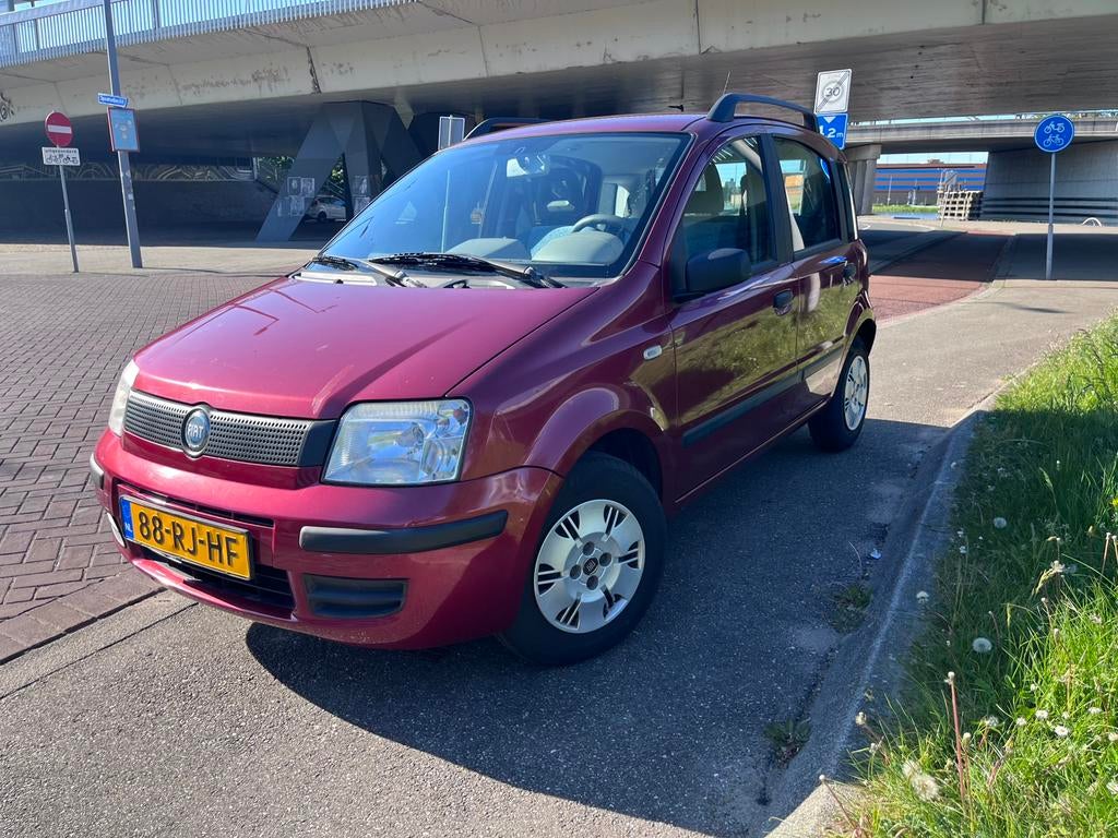 Fiat Panda 1.1 40KW 2005 Rood met APK tot 14 april 2027, Auto's, Voorwielaandrijving, 54 pk, 4 stoelen, Origineel Nederlands